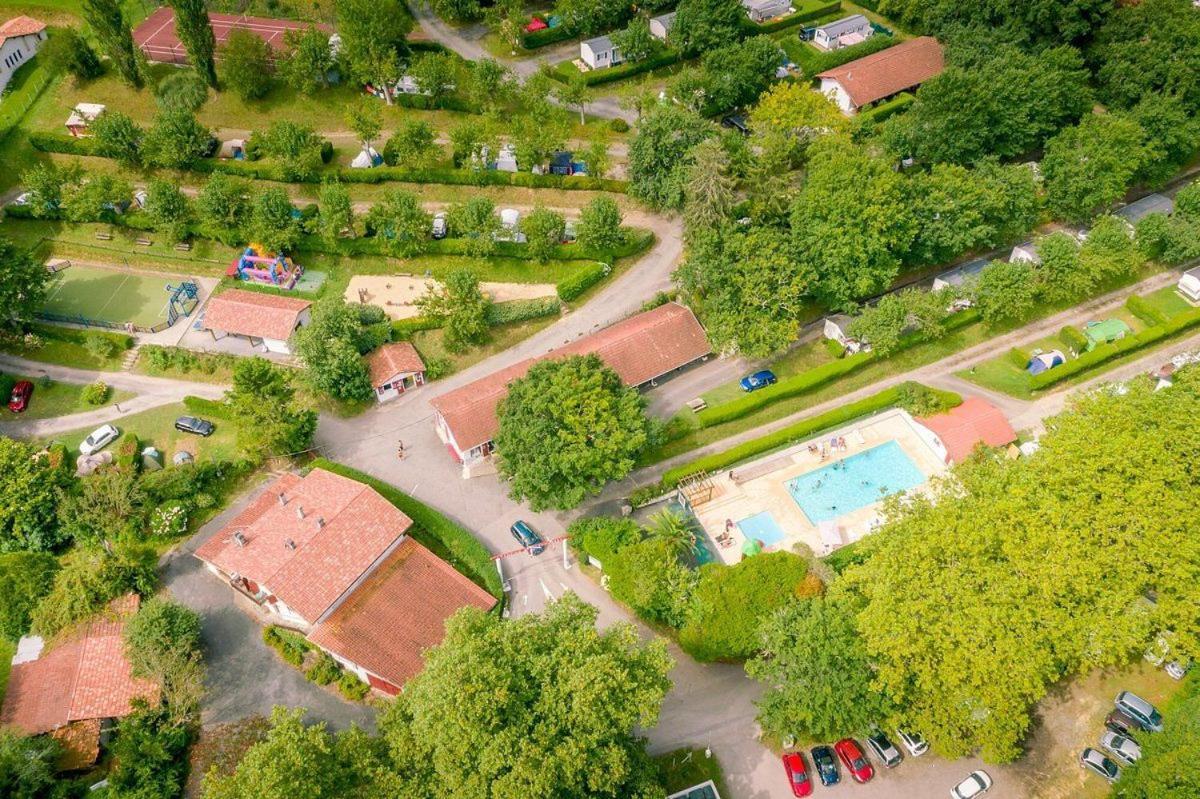 Kampaoh Urrugne Hotel Luaran gambar
